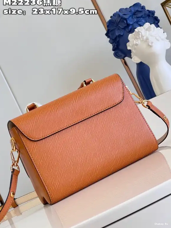 VUITTON LOUIS TWIST MM 0627